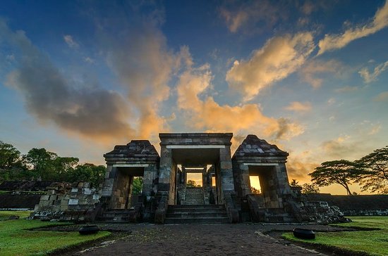 10 Destinasi Wisata Favorit Di Indonesia Selama 2016