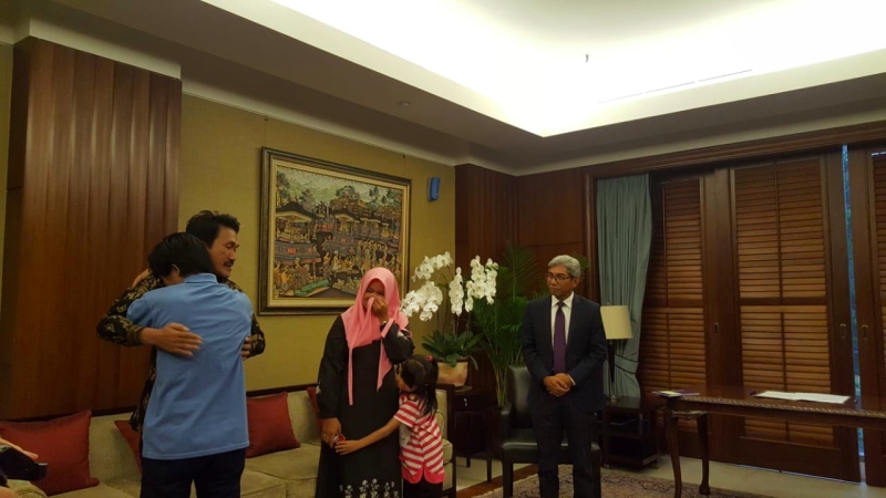 Bebas dari Penyanderaan di Filipina, WNI Kembali ke Keluarga