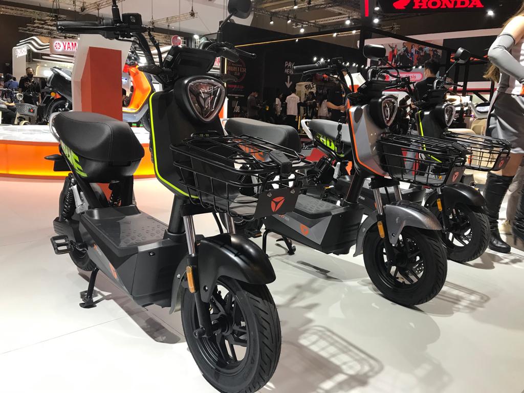 5 Alasan Motor Listrik Yadea Laris Manis di IIMS 2023