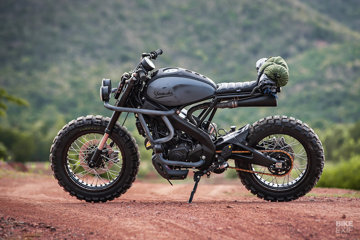 Moto Guzzi v12 Scrambler