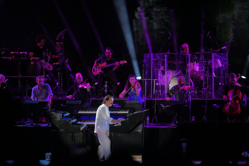 Konser Yanni di Prambanan Jazz: Aksi Magis Sang Virtuoso