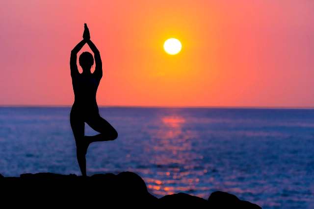 Gerakan Yoga yang Membantu Mengelola Masalah Pernapasan