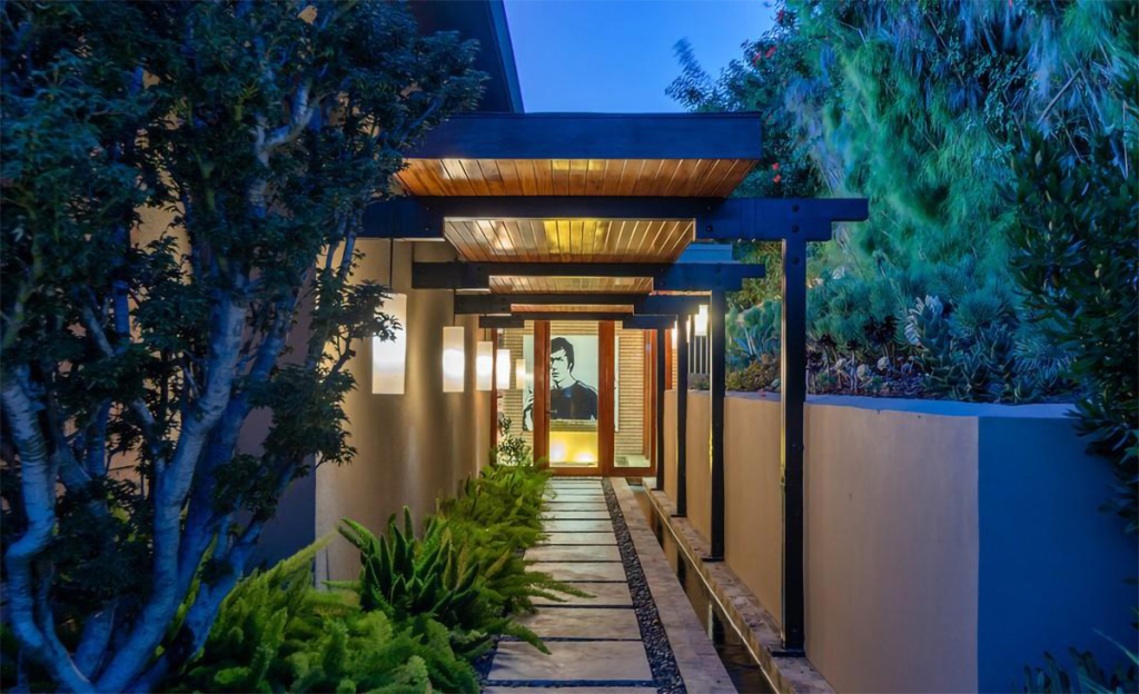 Rumah Lama Zac Efron Dijual Rp84 Miliar