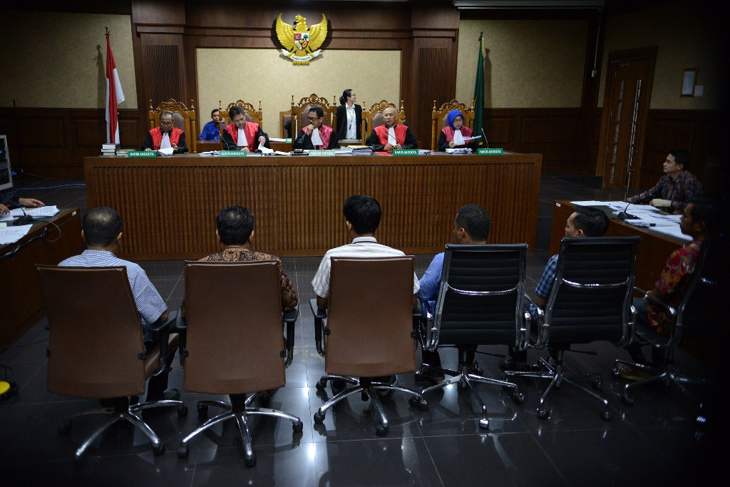 Jejak Rakus Zumi Zola