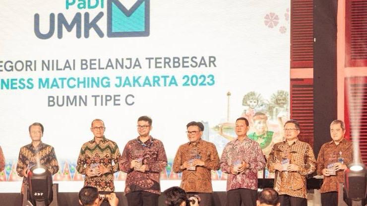 Dukung UMKM Naik Kelas, Pegadaian Raih Penghargaan di Harvesting Ceremony Gernas BBI-BBW
