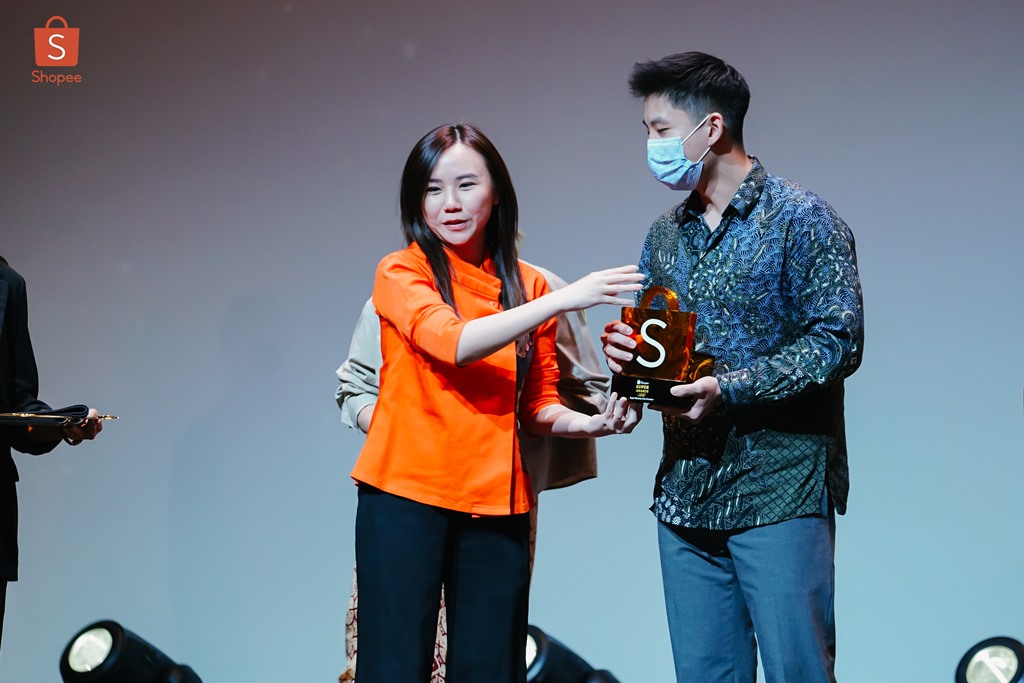 Shopee Super Awards 2023 Digelar, Ini Daftar Pemenang 33 Kategori