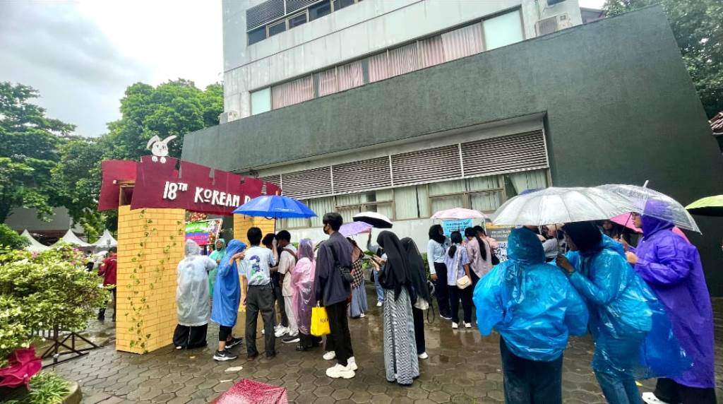 KB Bank Dukung Korean Festival Day Persembahan UGM