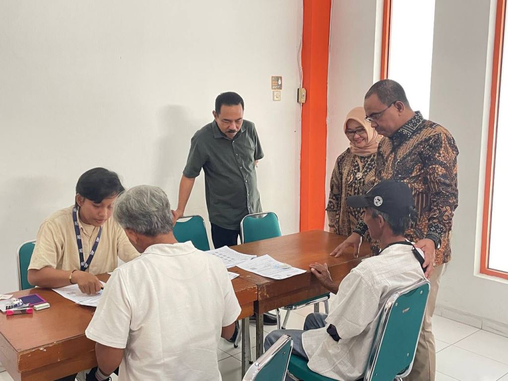 Pos IND Salurkan Bansos Sembako & PKH Tahap 2 kepada 2.500 KPM di Semarang
