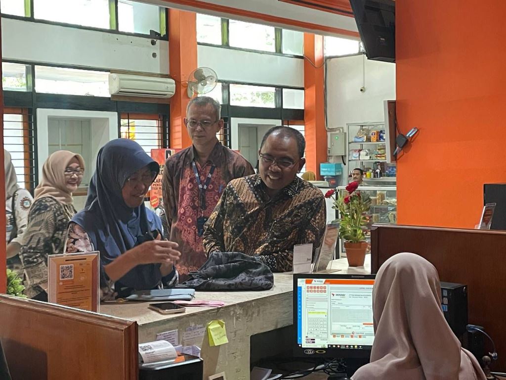 Pos IND Salurkan Bansos Sembako & PKH Tahap 2 kepada 2.500 KPM di Semarang
