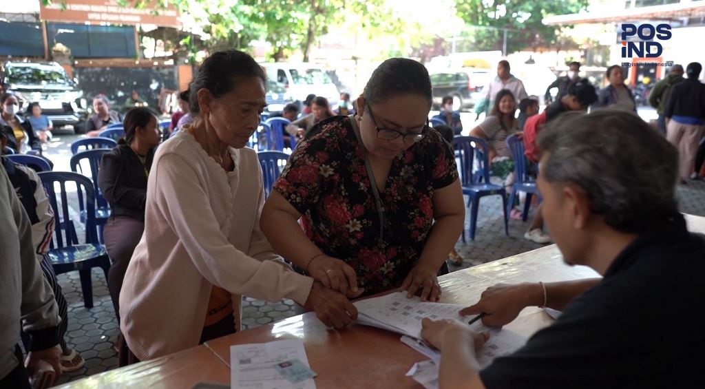 Pos Indonesia Bagikan Bansos Sembako dan PKH Tahap 2 di Bali