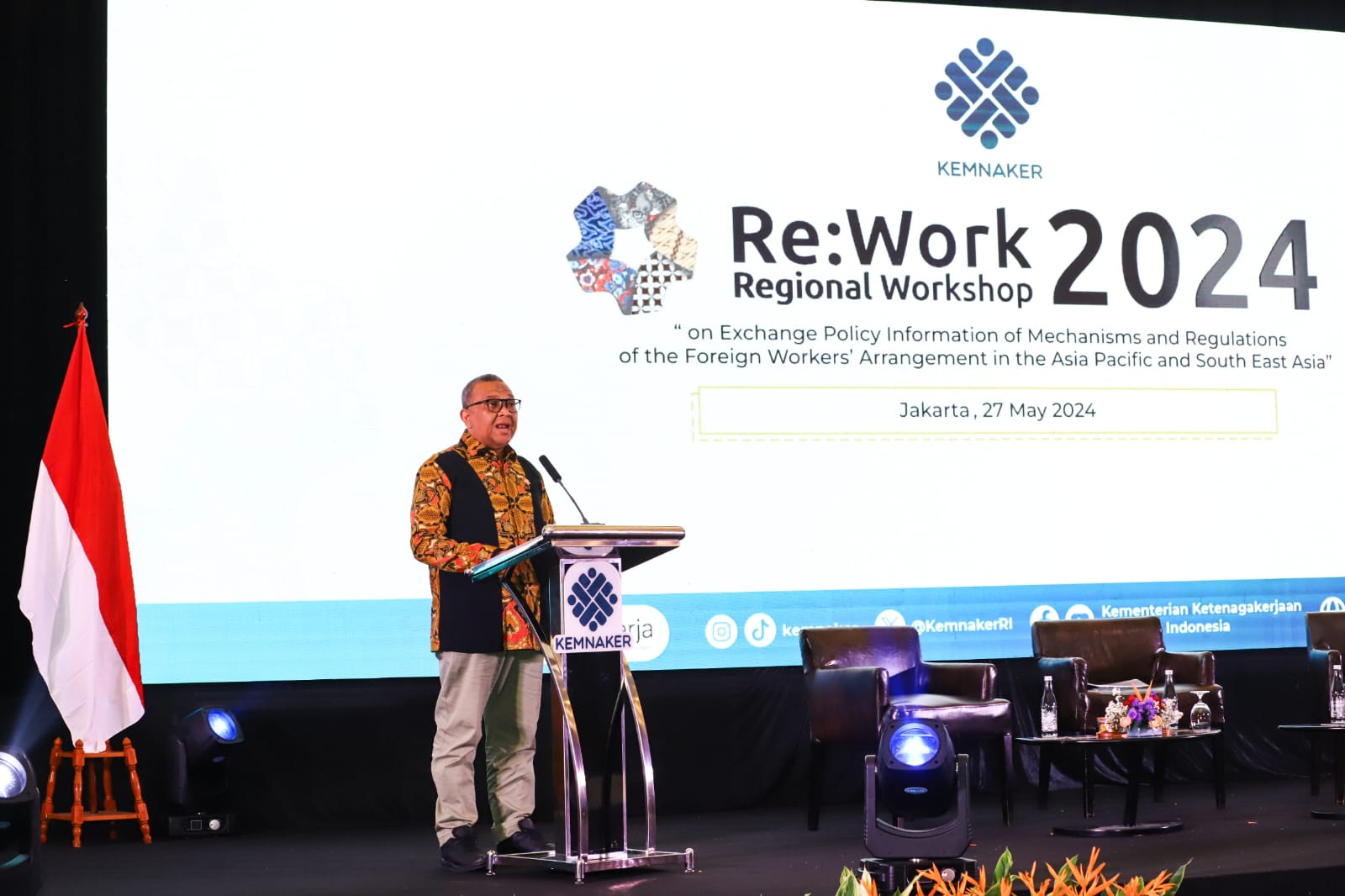 Wamenaker Apresiasi Hasil Regional Workshop tentang Tenaga Kerja Asing
