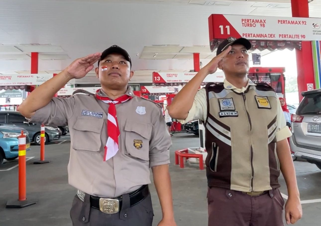 Momen HUT ke-79 RI, Pertamina Putar Pembacaan Teks Proklamasi di SPBU MT Haryono, Disambut Hormat Masyarakat