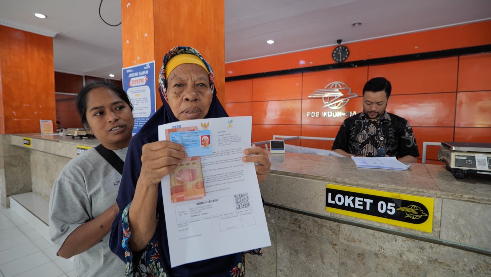 Fantastis! Penyaluran Bansos Sembako dan PKH Triwulan I Tahun 2025 oleh Pos Indonesia di Mataram Capai 99%
