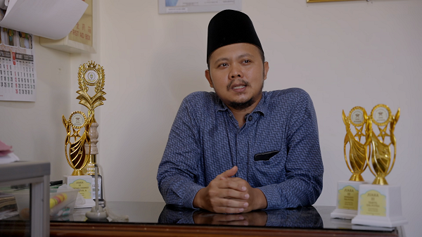 CSR PT Jhonlin Agro Raya Tbk Beri Perlindungan BPJS bagi Pekerja Rentan