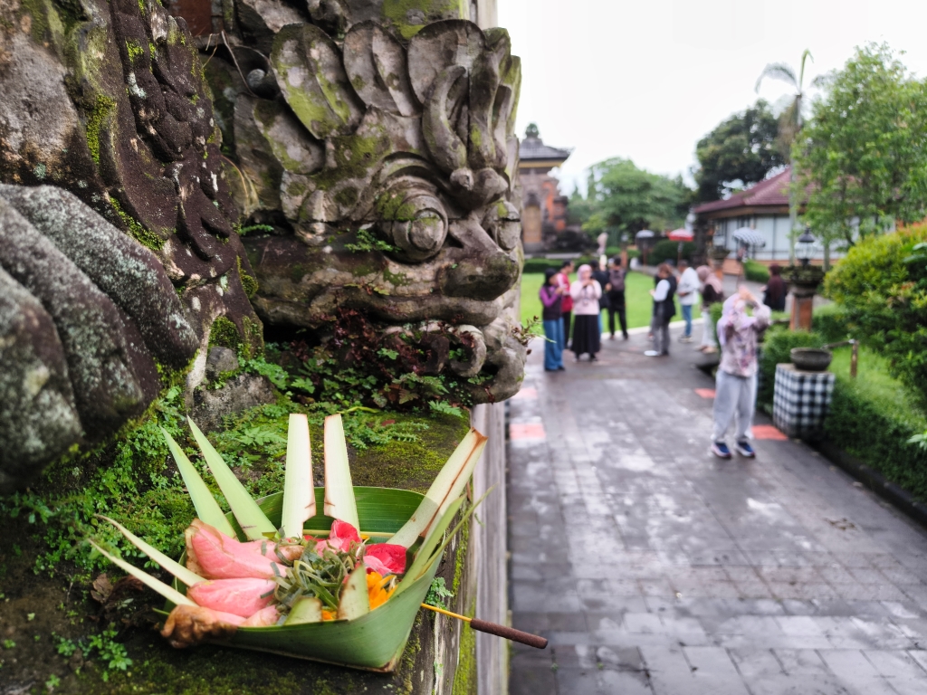 Menjajal Vivo V70 FE: Kamera 200MP OIS yang Bikin Foto Super Tajam