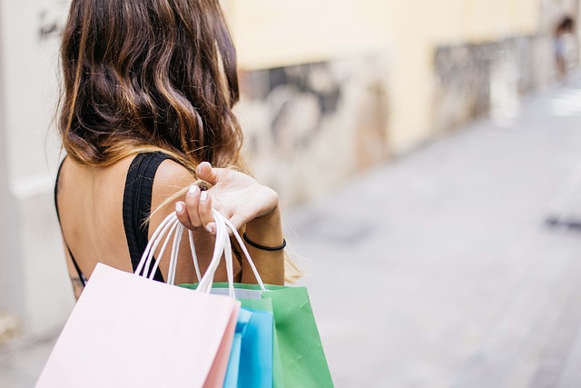 Manfaat dan Cara Mengikuti Tren Viral <i>No Buy Challenge 2025</i>