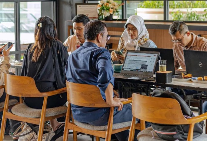 7 Kafe Cozy di Jakarta untuk WFC yang Nyaman dan Bikin Kerja Makin Produktif!