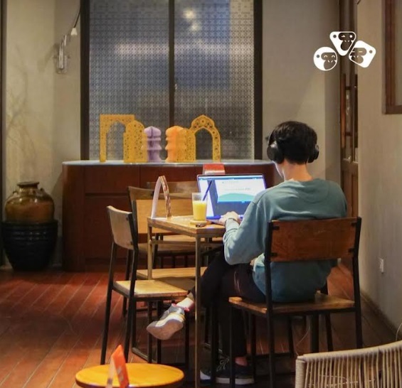 7 Kafe Cozy di Jakarta untuk WFC yang Nyaman dan Bikin Kerja Makin Produktif!