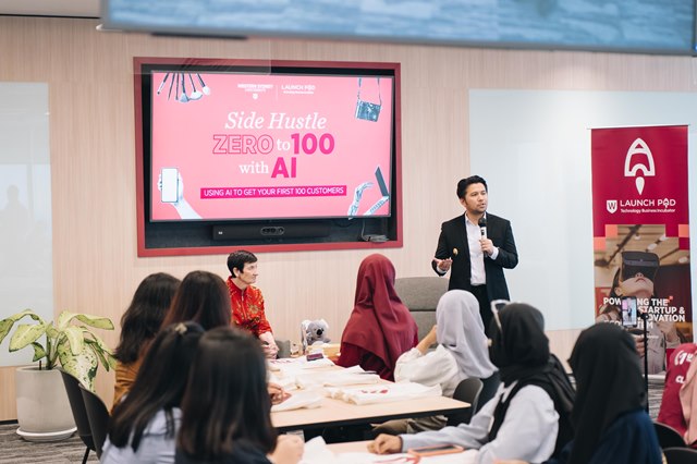 Side Hustle: Zero to 100 with AI Bantu Mahasiswa dan Profesional Bangun Side Hustle dengan AI