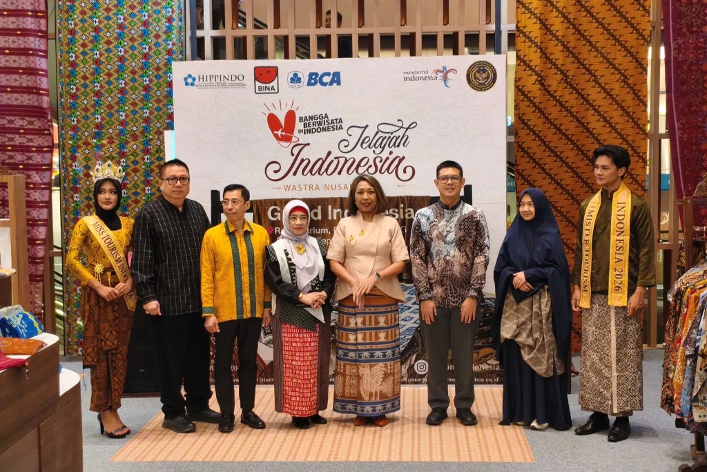 Jelajah Wastra Indonesia