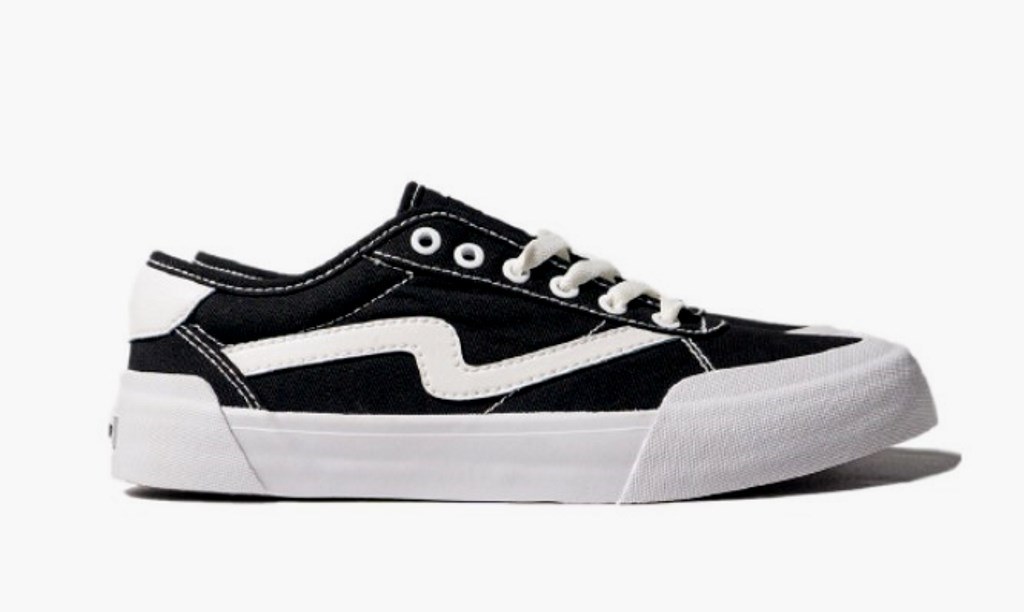 Patrobas New Ivan Black White