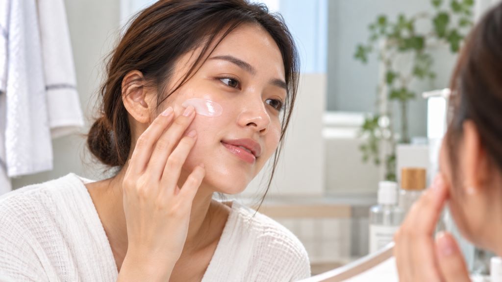 Perawatan Wajah dengan Krim Hydrating (1)
