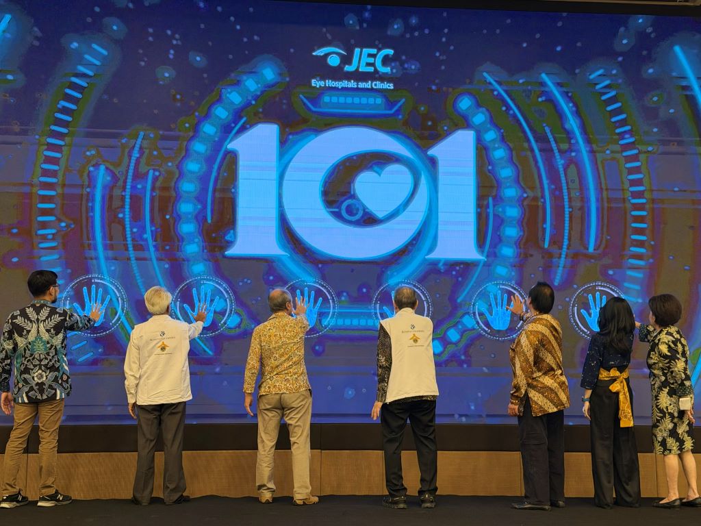 Seremonial Kick-Off Bakti Katarak 101