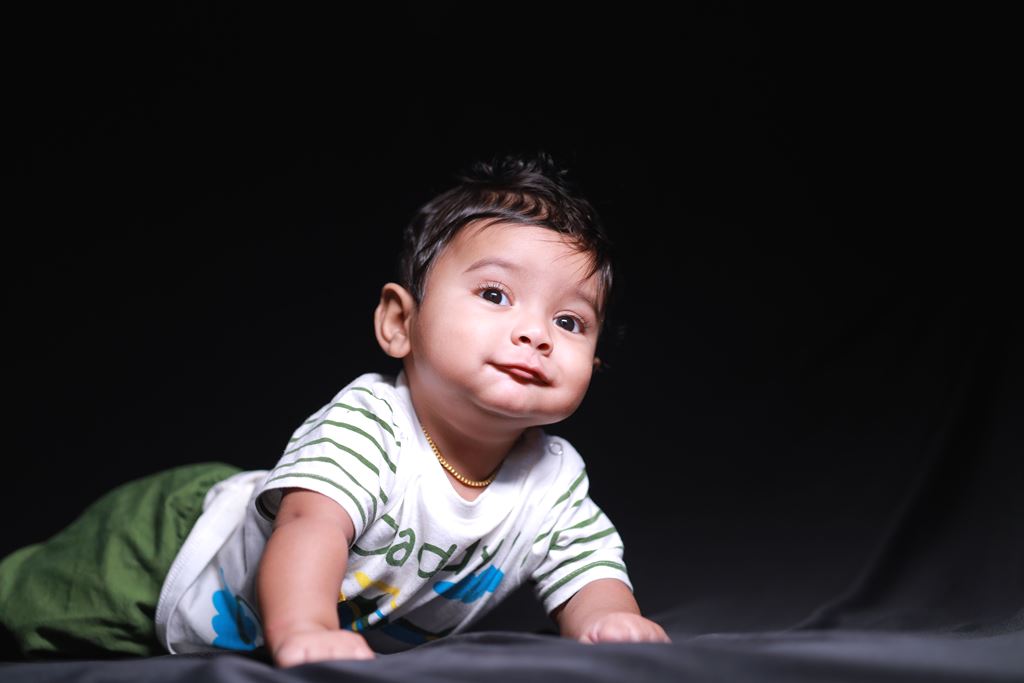 bayi tegakkan kepala (2)