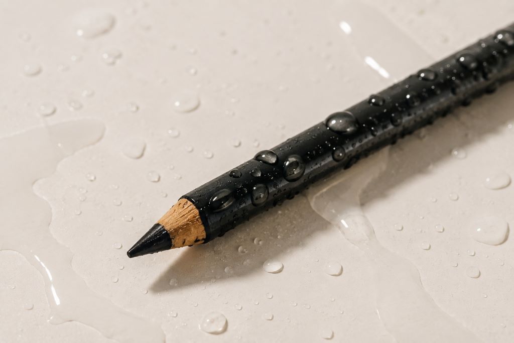eyeliner
