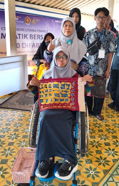 membatik dengan difabel (2)