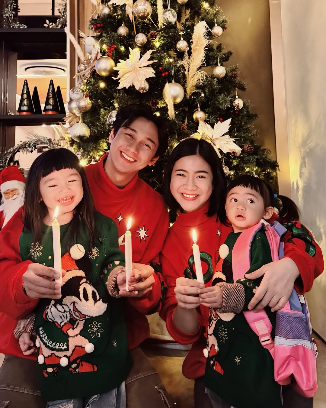7 Potret Artis Rayakan Natal Bersama Keluarga