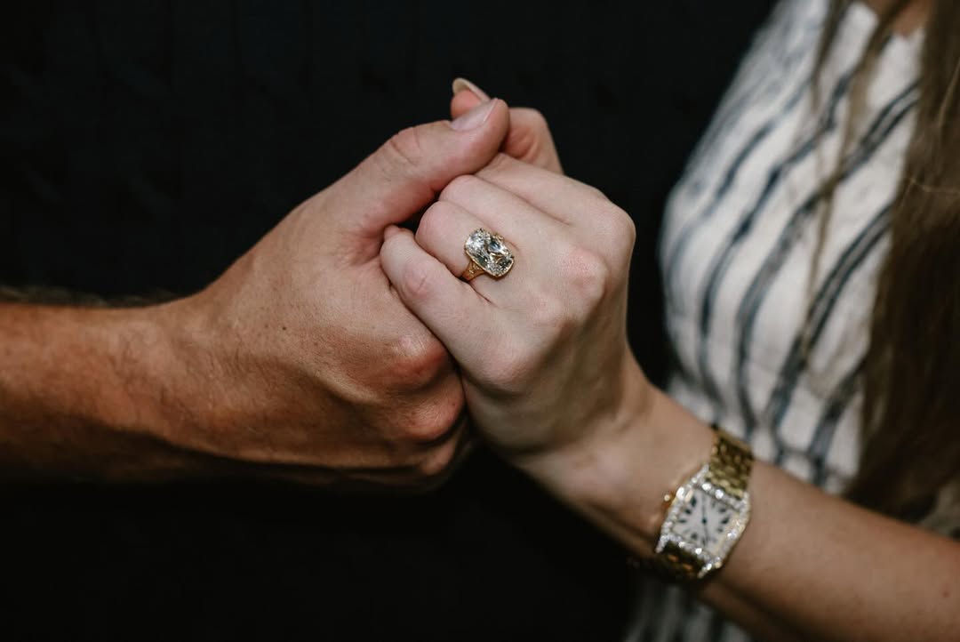 Taylor Swift Dilamar Travis Kelce, Harga Cincin Tunangan Jadi Sorotan
