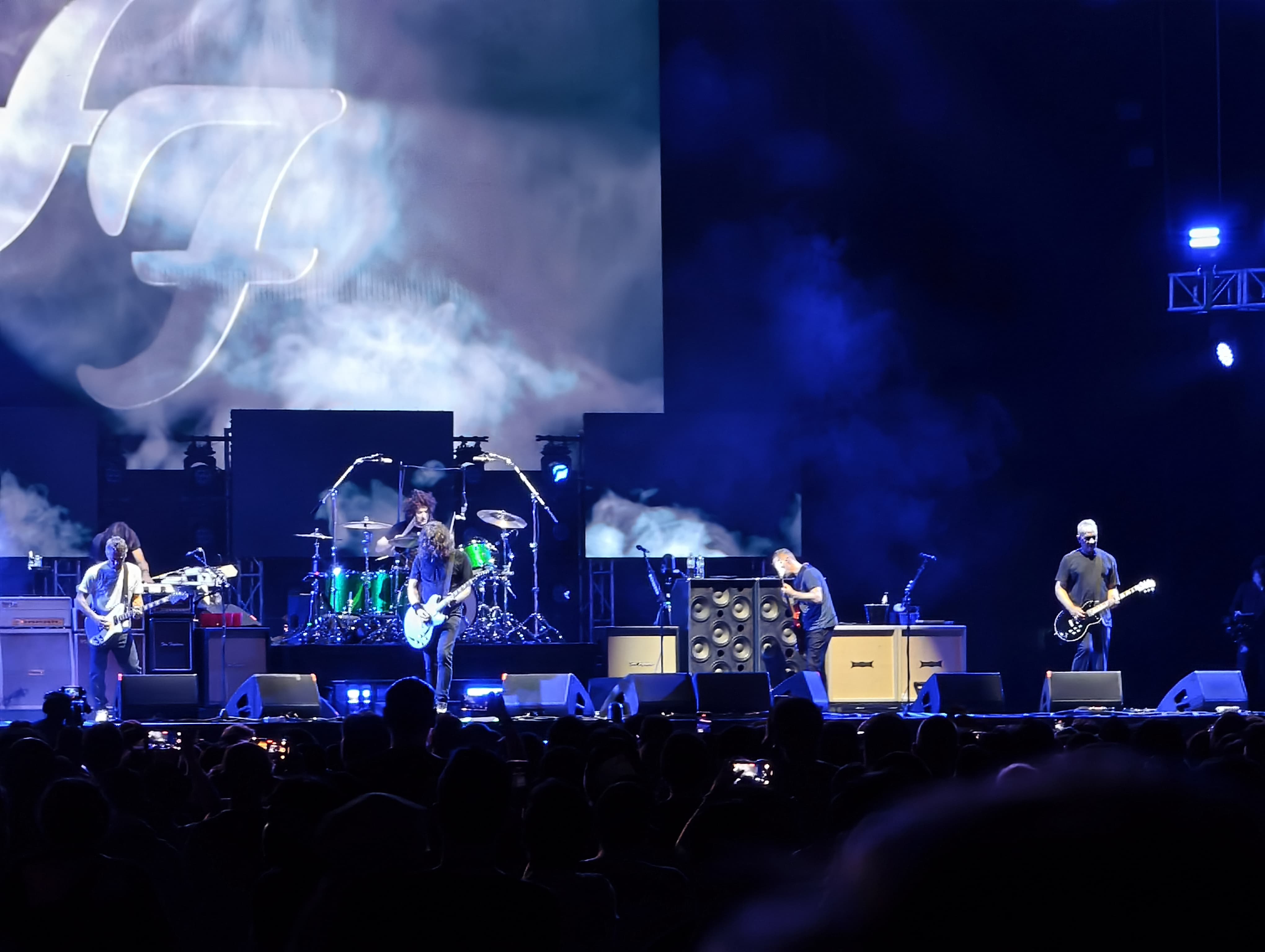 Rangkuman Keseruan Konser Foo Fighters di Jakarta 2025