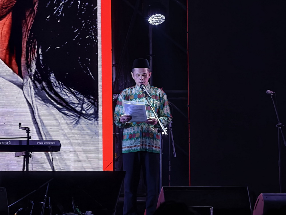 Momen Haru Tribute To Gustiwiw di Synchronize Fest 2025