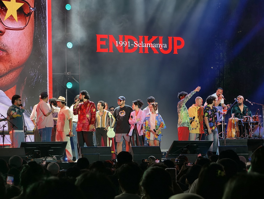 Momen Haru Tribute To Gustiwiw di Synchronize Fest 2025