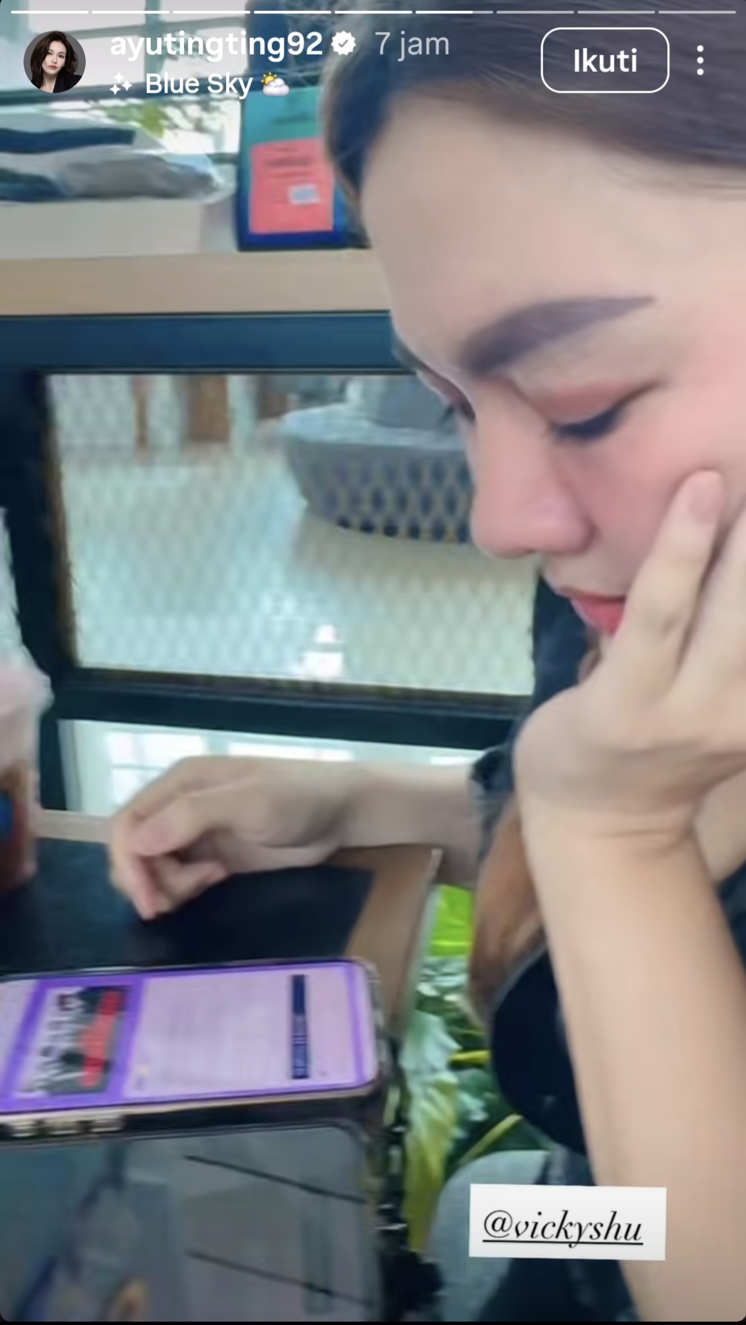 Ayu Ting Ting dan Vicky Shu Kompak War Tiket Konser BTS Jakarta 2026, Berhasil Dapat?