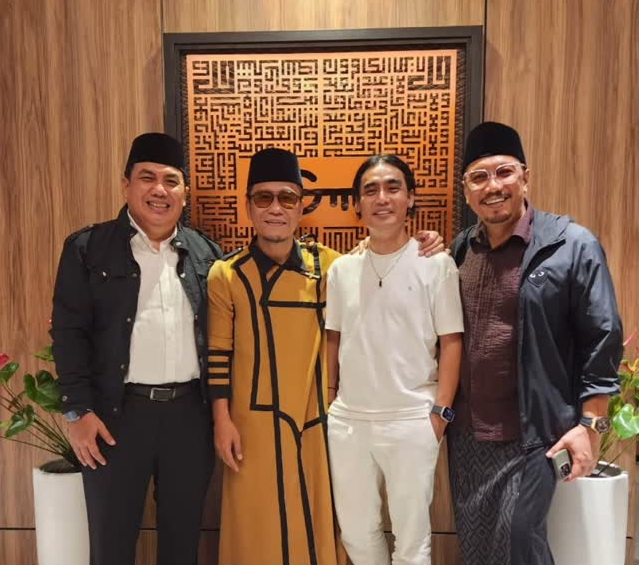 Gus Miftah Lanjutkan Dakwah, Ajak Santri Jalanan hingga Charly van Houten