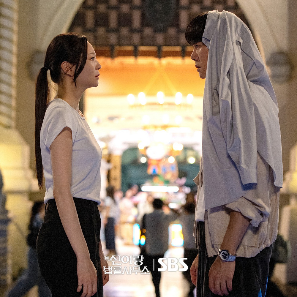 3 Momen Romantis Shin I Rang dan Na Hyun di Drakor Phantom Lawyer, Bikin Baper!