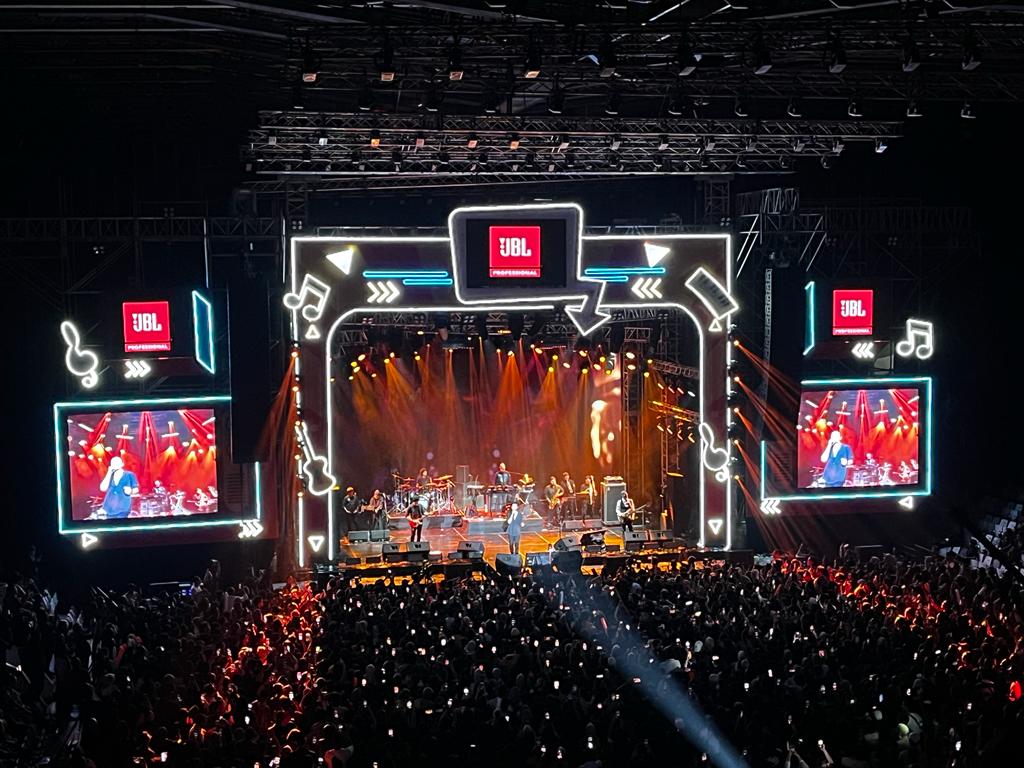 Cokelat Curi Perhatian, Dewa 19 Duetkan Ari Lasso dan Ello di JBL Festival 2023