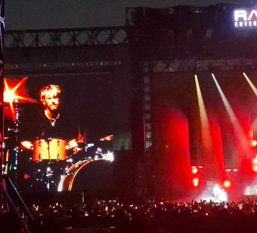 Muse Tutup Konser dengan Starlight, Janji Balik Lagi ke Jakarta