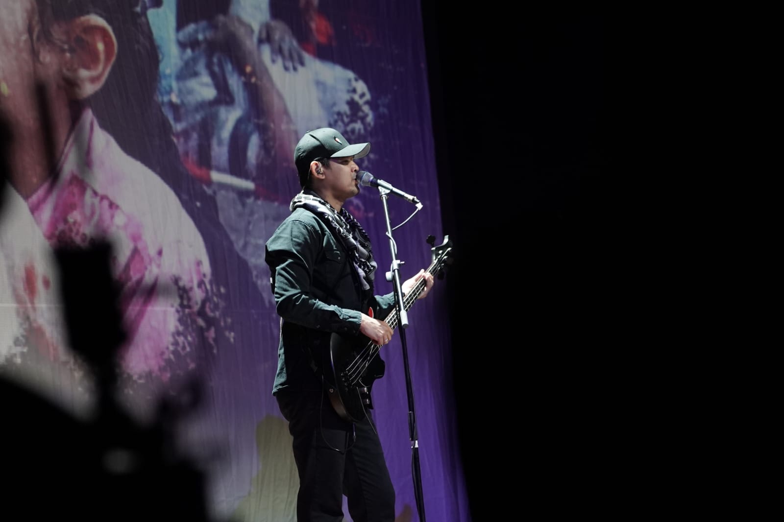 Bella Fawzi Menyelami Ketangguhan Rakyat Palestina lewat Teater Di Balik Langit Gaza