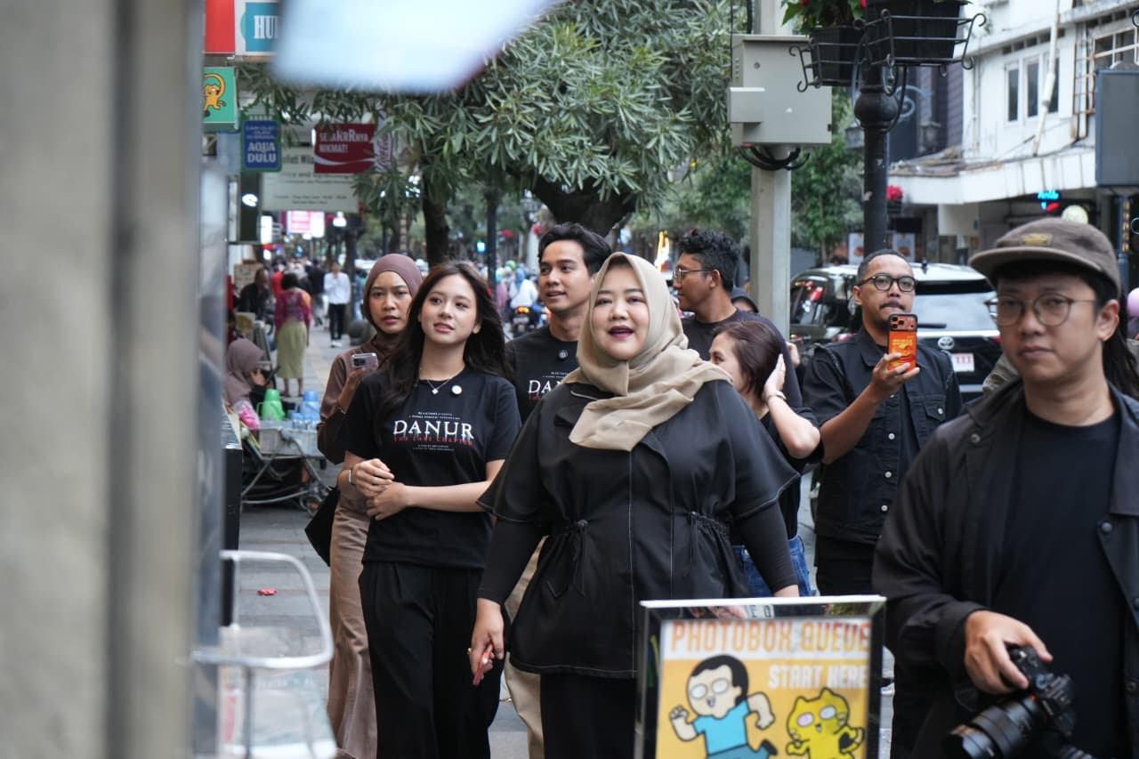 Risa Saraswati Ajak Prilly Temui Teman Gaib Jelang Danur: The Last Chapter Tayang