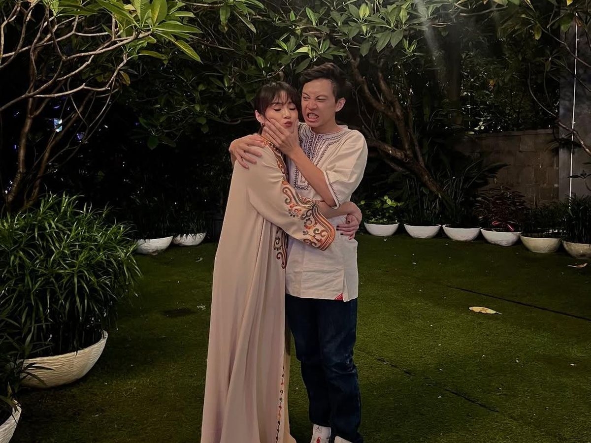 Artis Wanita Indonesia dengan Kekasih Berondong, Ada yang Terpaut 25 Tahun