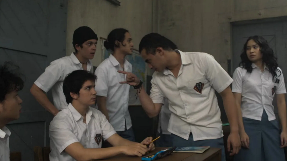 Review Film Pengepungan di Bukit Duri