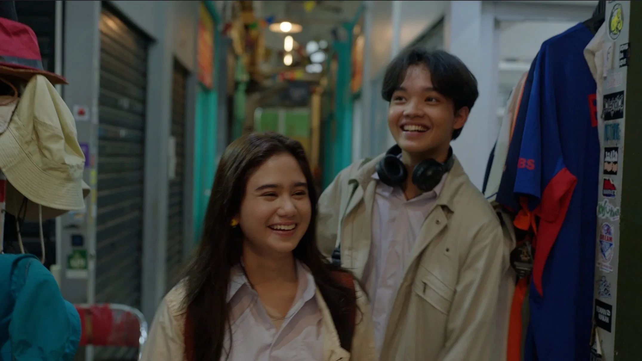 Review Film Mungkin Kita Perlu Waktu