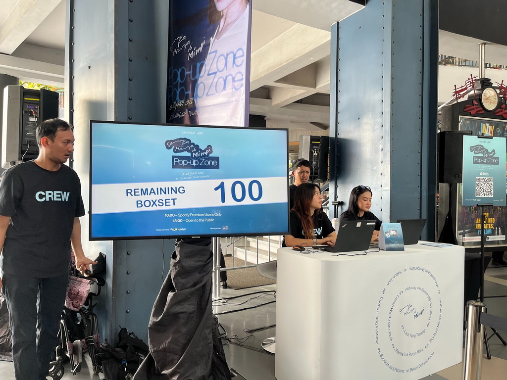 Bernadya Hadirkan Pop Up Zone, Ajak Pengunjung Kembali ke Era 2000-an