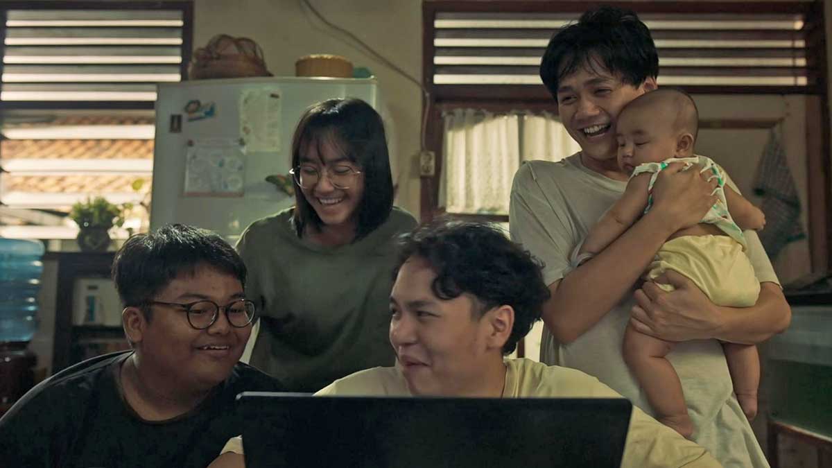 Review Film 1 Kakak 7 Ponakan