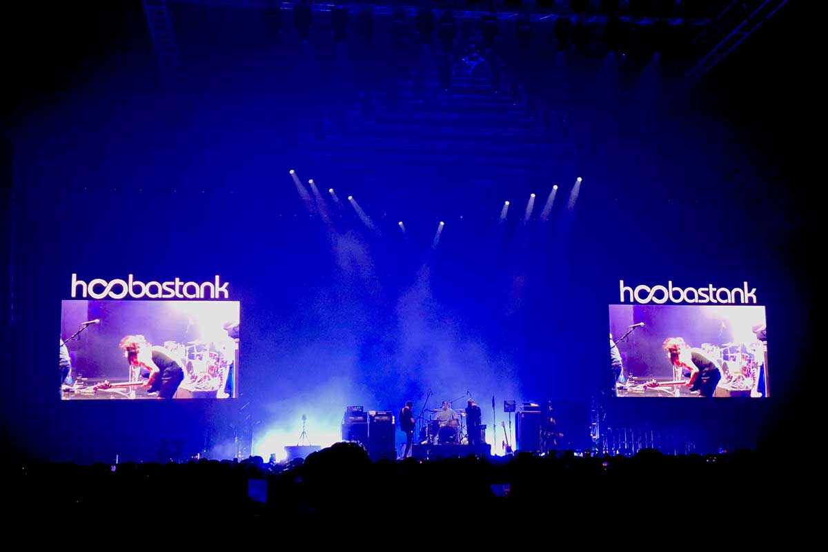 Rangkuman Konser The Script di BSD, Tribute untuk Mendiang Gitaris dan <i>Fans Service</i> Maksimal!