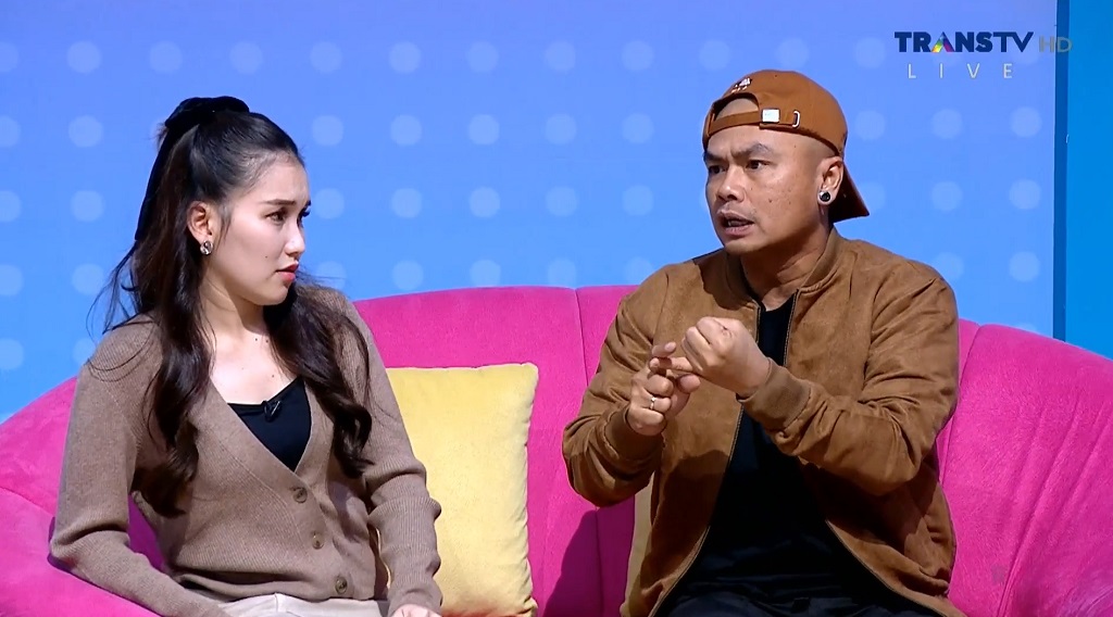 Fitur Garansi Tepat Waktu Bikin Ayu Ting Ting, Komeng, dan Lesti Kejora Makin Nyaman Belanja di Shopee