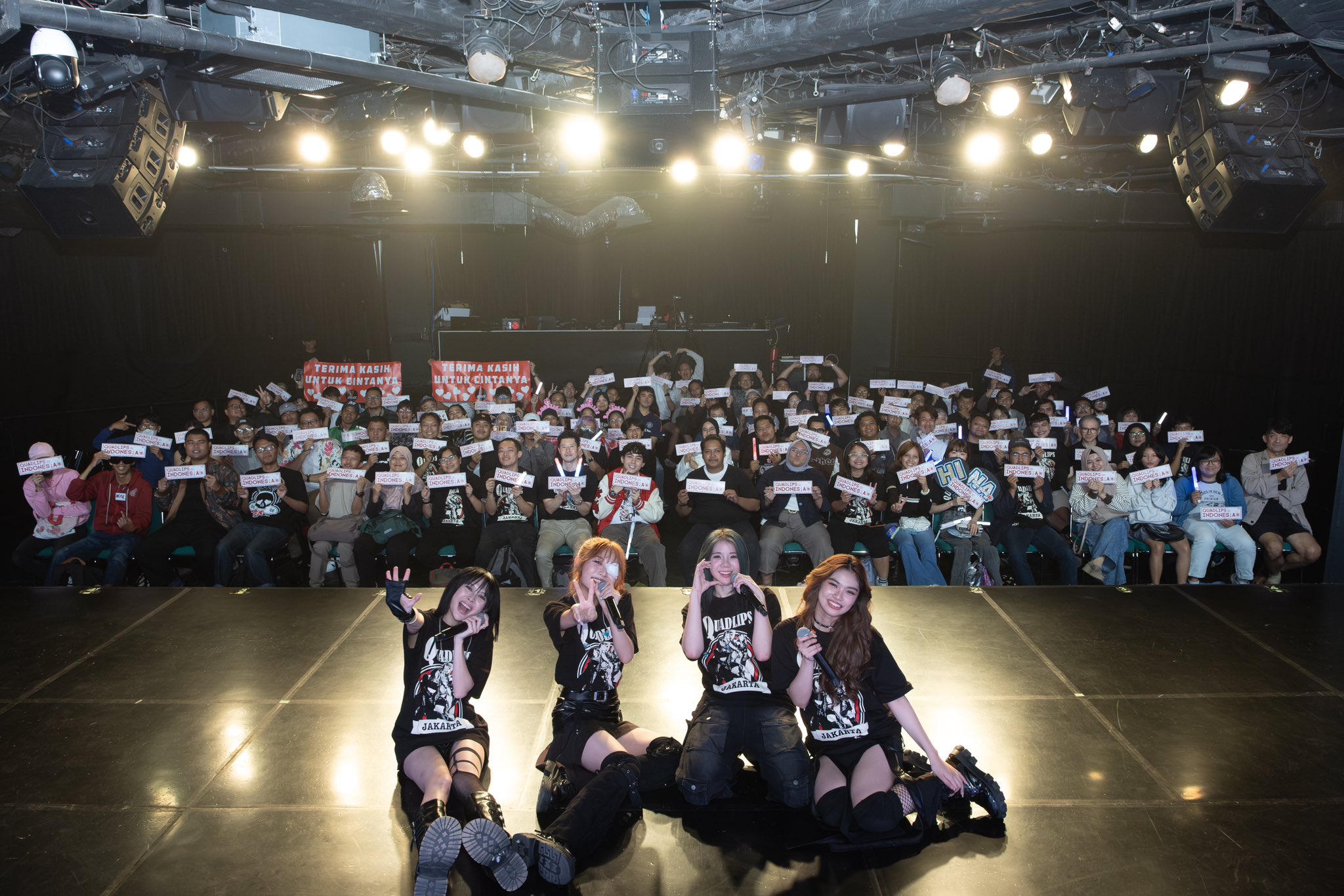 Feni JKT48 Dipercaya Memproduseri Lagu Baru Quadlips
